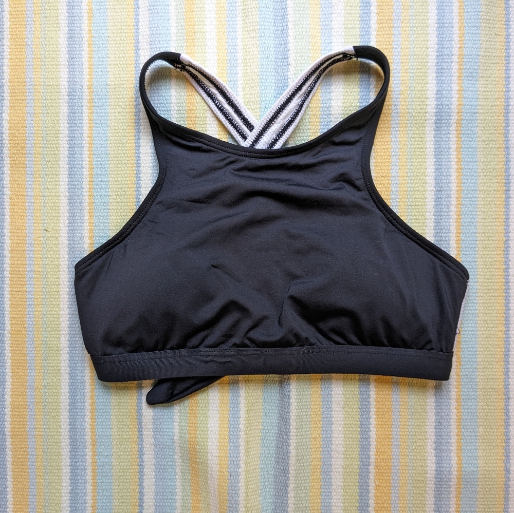 PRICE DROP ↓  Gap Fit Black & white racer-back tie bikini top Small